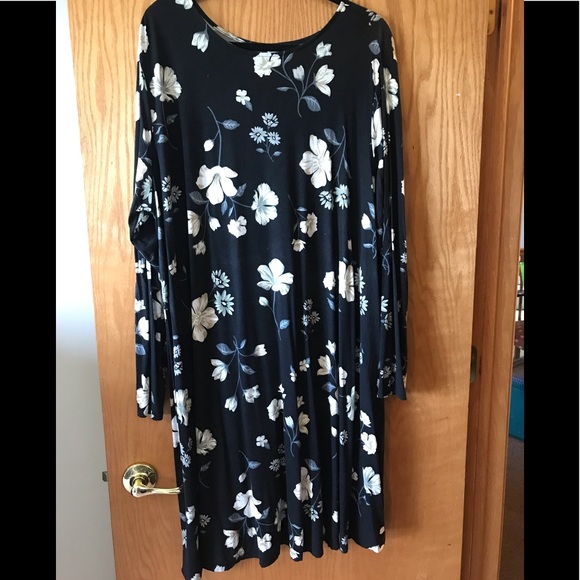 Old Navy Dresses & Skirts - Old navy plus size dress